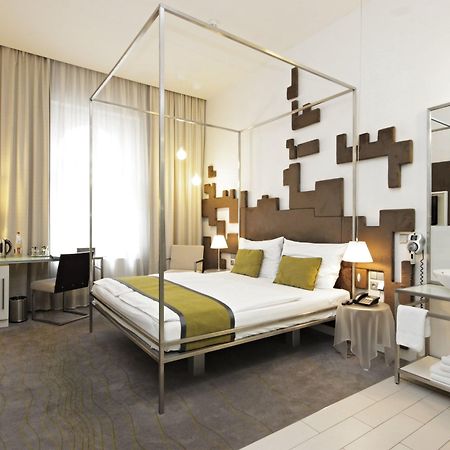 Pure White Hotel Prague Exterior photo