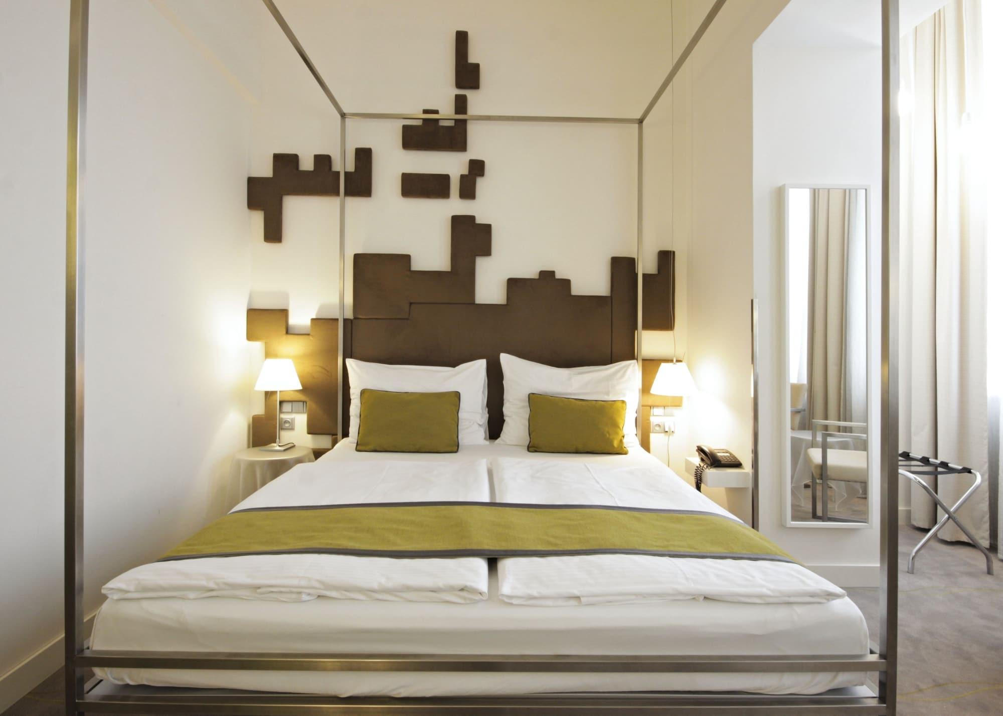Pure White Hotel Prague Exterior photo