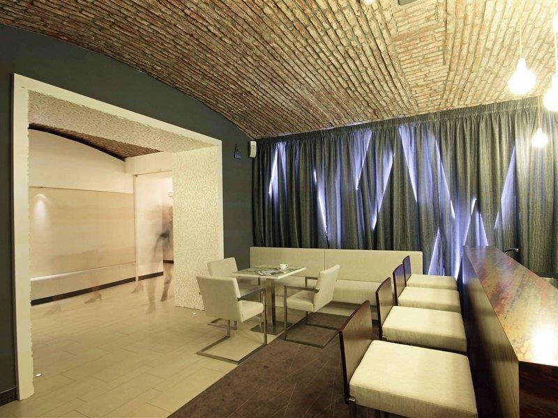 Pure White Hotel Prague Exterior photo